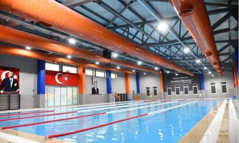 Yarı Olimpik Yüzme Havuzu